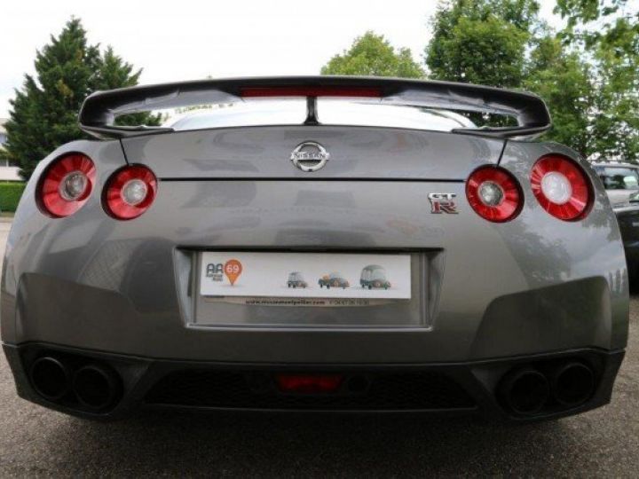 Nissan GT-R 3.8 V6 485 cv PREMIUM EDITION     Essence GRIS METAL - 22