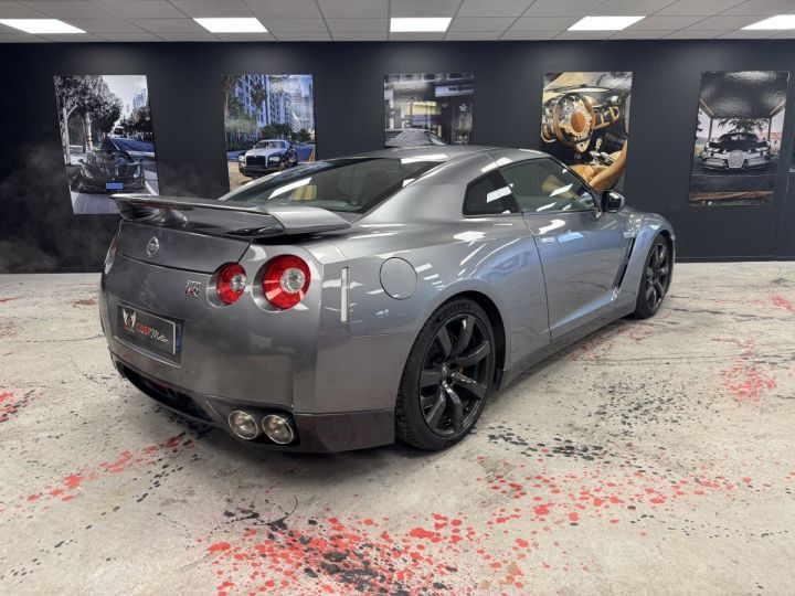 Nissan GT-R 3.8 V6 Black Edition GRIS FONCE - 2