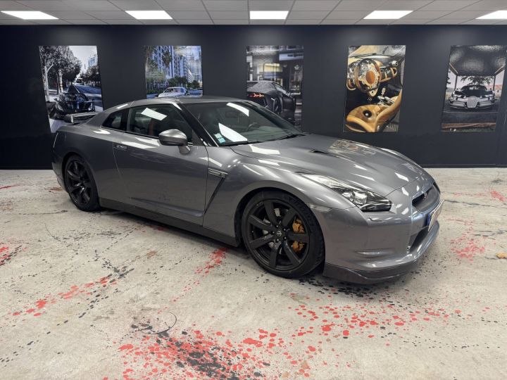 Nissan GT-R 3.8 V6 Black Edition GRIS FONCE - 20