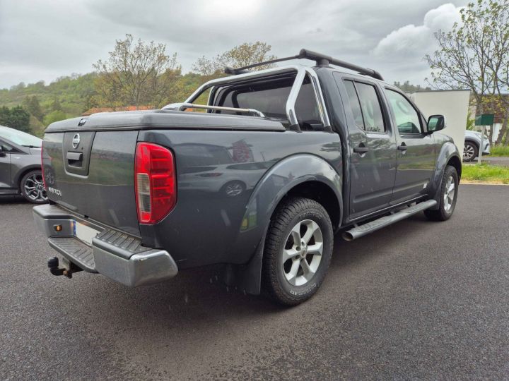 Nissan Navara Nissan Navara 2.5 DCi 190ch King-Cab SE Gris - 2