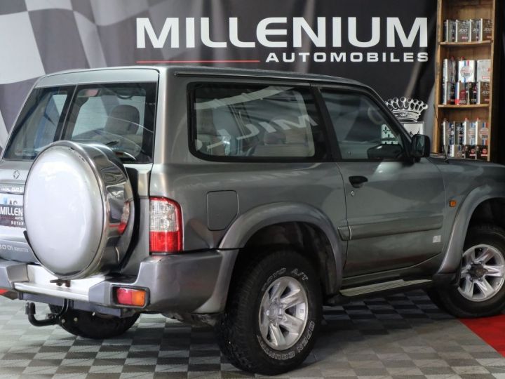 Nissan Patrol GR 3.0 VDI 158CH Gris C - 2