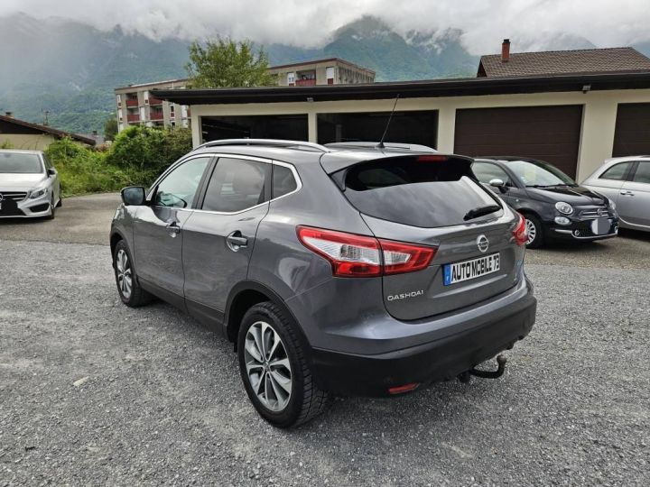 Nissan Qashqai 1.5 dCi 110 FAP Tekna Gris - 2