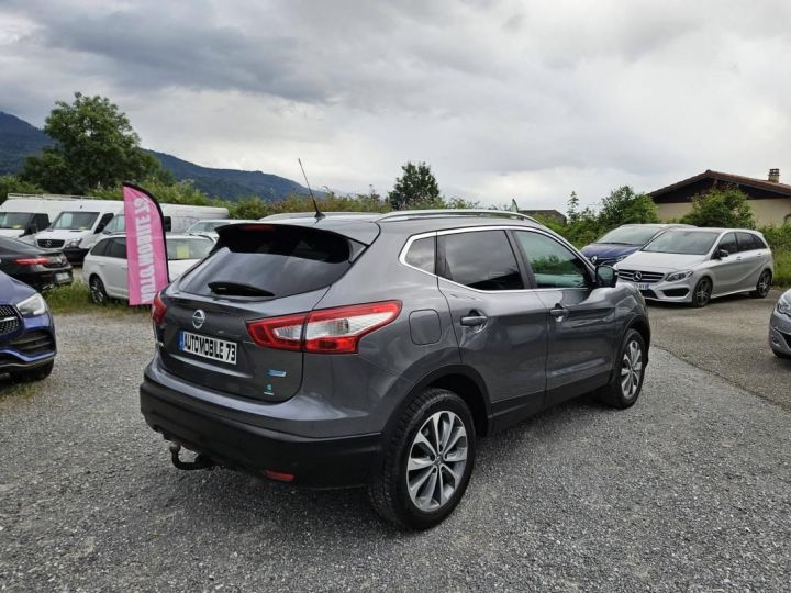 Nissan Qashqai 1.5 dCi 110 FAP Tekna Gris - 4