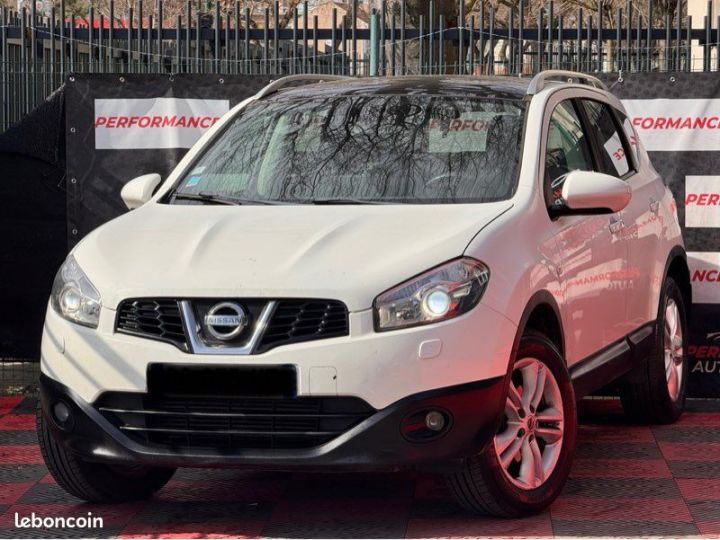 Nissan Qashqai +2 1.5 dCi Phase 2 110CV année 06-2011 Connect Édition 299.000KM Toute Options a 3990euro Blanc - 1