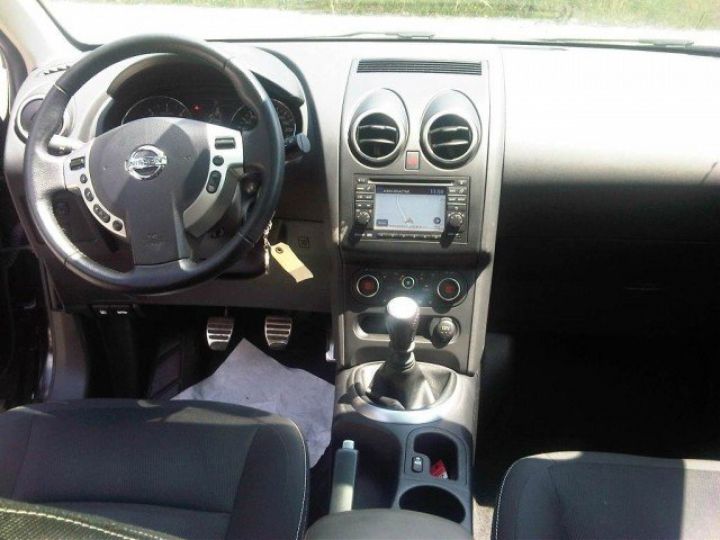 Nissan Qashqai Connect Edition 1.5 dCi 110 FAP     Diesel NOIR - 6