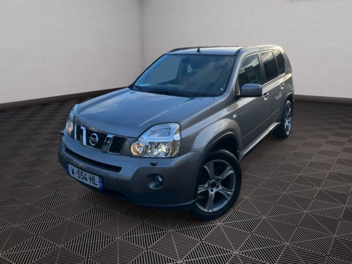 Nissan X-Trail 2.0 DCI 150 LE BVA CUIR XENONS GPS TOIT 4X4 Gris - 1