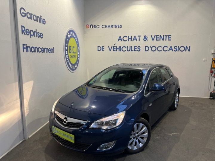 Opel Astra 1.4 TURBO 140CH COSMO Bleu - 1