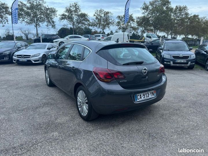 Opel Astra 1.7 cdti 125 ch cosmo fap gps Gris - 4