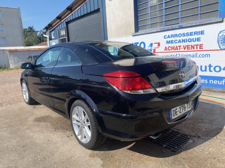 Opel Astra 1.9 CDTI150 Cosmo NOIR - 4