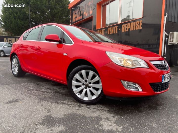 Opel Astra iv 1.4 turbo 120 cosmo Rouge - 1