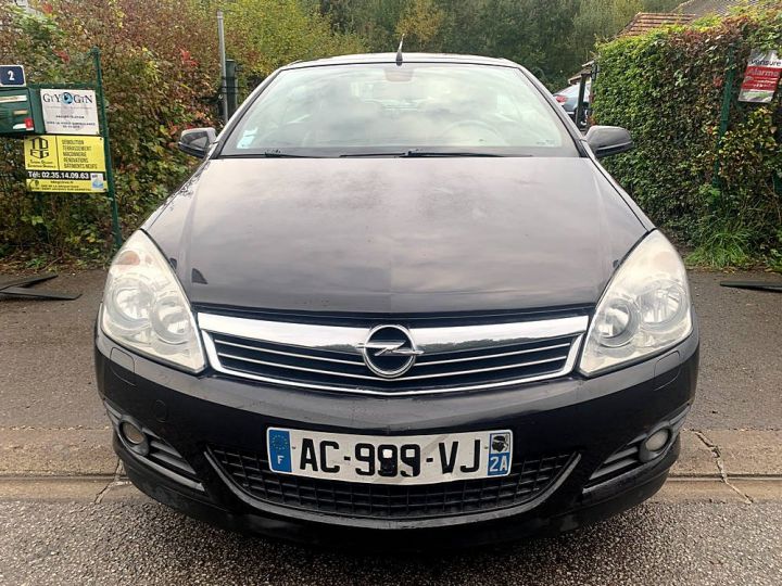 Opel Astra TWIN TOP 1.9 CDTI LINEA ROSSA Noir Laqué - 2