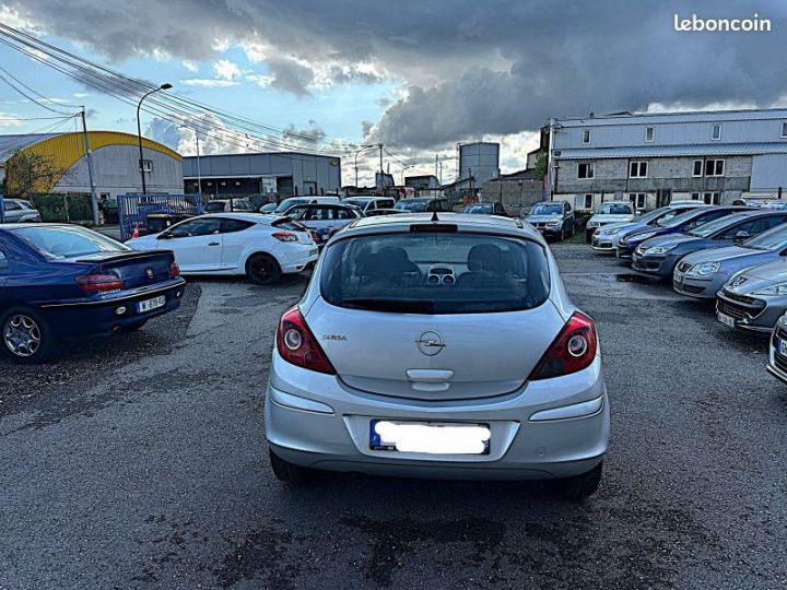 Opel Corsa 1.2 TWINPORT ENJOY 3P  - 6