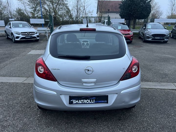 Opel Corsa IV 1.2 Twinport 80ch 5cv Clim Régulateur 82,000Kms 3Port+5Places GRIS - 5