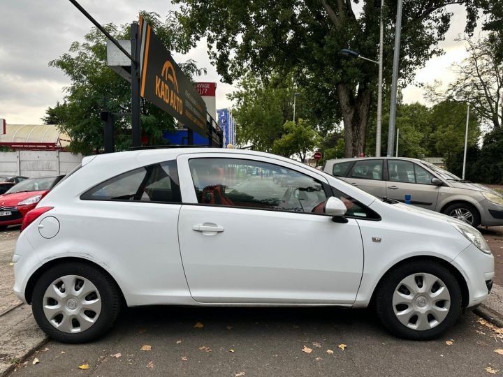 Opel Corsa IV 1.2 TWINPORT ENJOY EASY 3P BLANC - 21