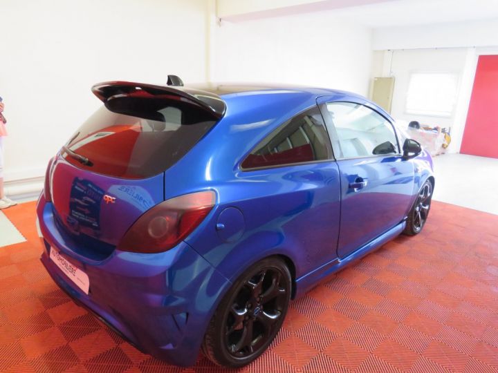 Opel Corsa OPC 1.6 T 190 Bleu - 6