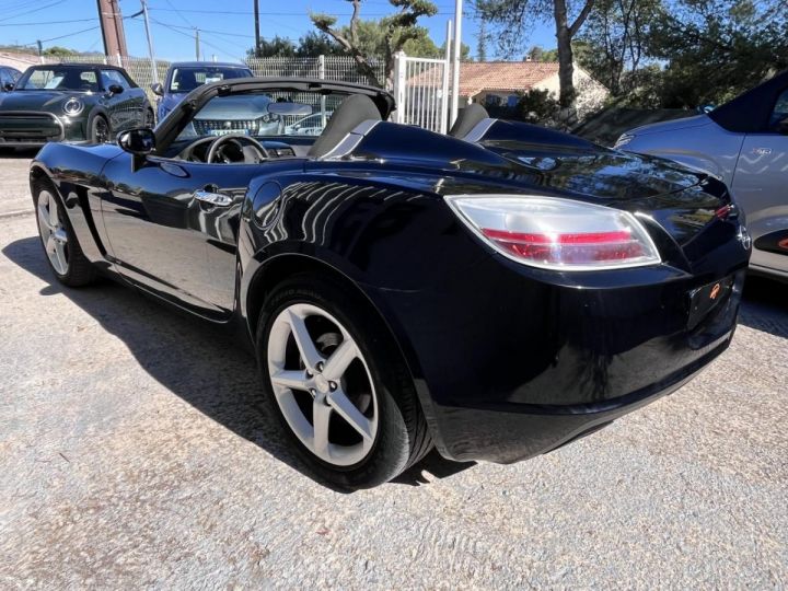 Opel GT 2.0i Turbo Ecotec ROADSTER . NOIR - 4