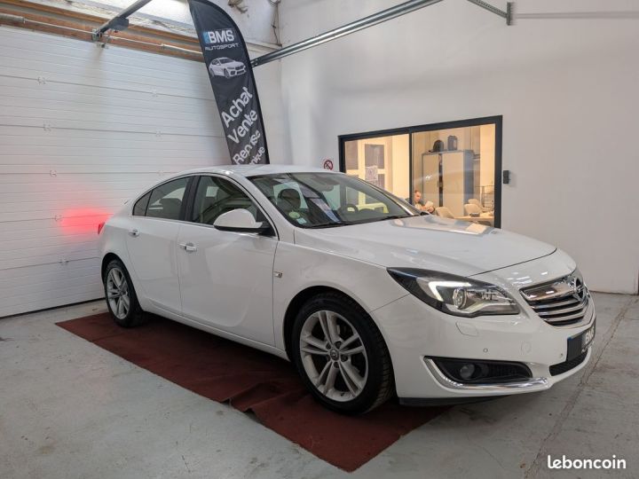 Opel Insignia 2.0 CDTI 140 Cosmo Pack phase 2 (cuir, gps, jantes 18, sièges chauffants ventilés...) Blanc - 3