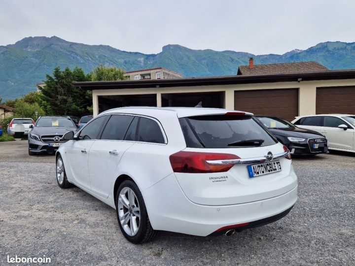 Opel Insignia st 2.0 cdti 170 cosmo pack 09/2015 TOE GPS CUIR XENON LED  - 2