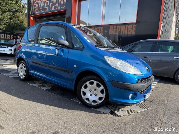 Peugeot 1007 1.4 HDI DOLCE Bleu - 1