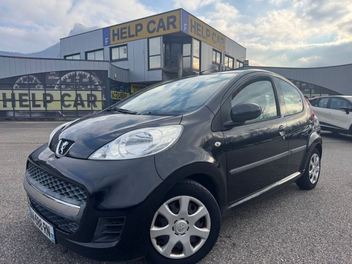 Peugeot 107 1.0 12V TRENDY 5P Noir - 2