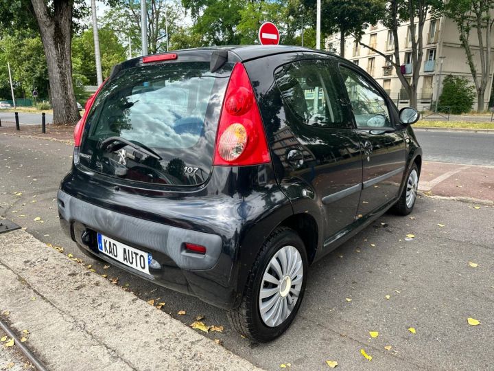 Peugeot 107 1.0 URBAN 5P NOIR - 15