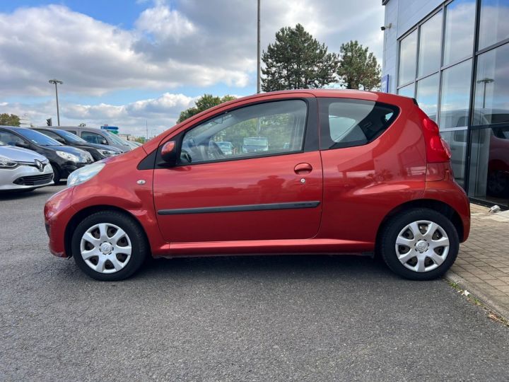 Peugeot 107 1.0e 12V 68ch BLUE LION Urban Orange - 4