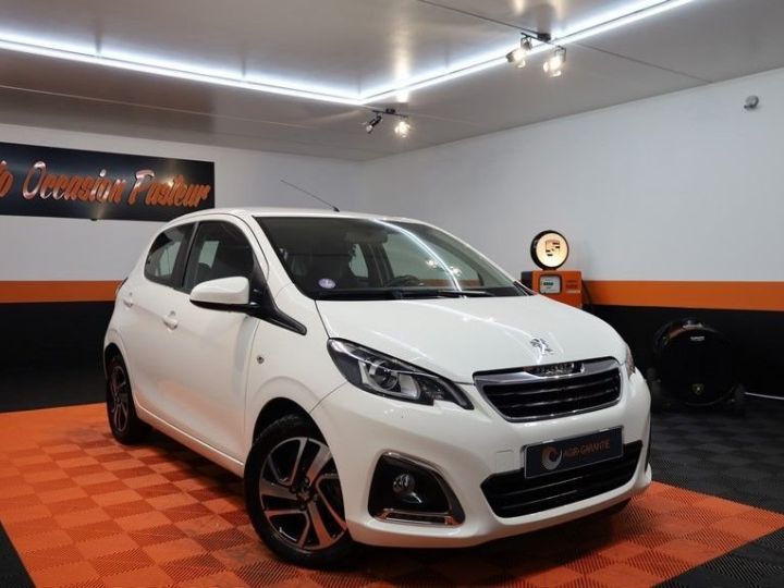 Peugeot 108 1.2 PURETECH ALLURE 5P Blanc - 1