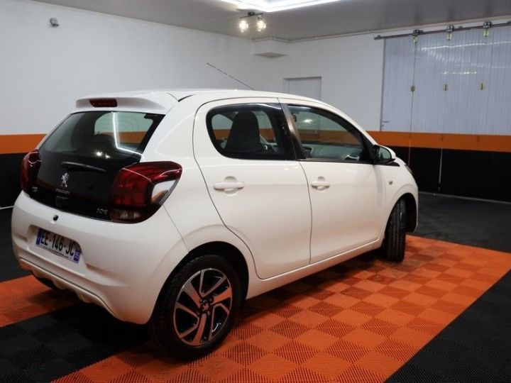 Peugeot 108 1.2 PURETECH ALLURE 5P Blanc - 2