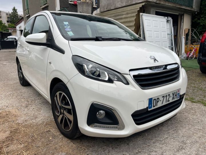 Peugeot 108 5 Portes 1.2 VTi 82 cv Blanc - 1