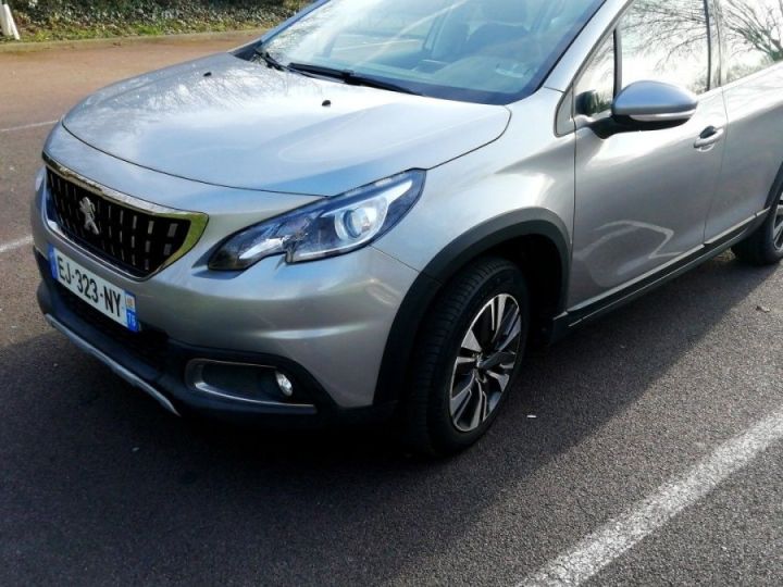 Peugeot 2008 1.2  110CH ALLURE S&S EAT6 Gris C - 1