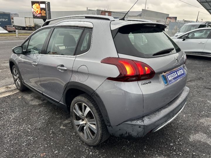 Peugeot 2008 1.2 110ch SetS Allure Gris - 9