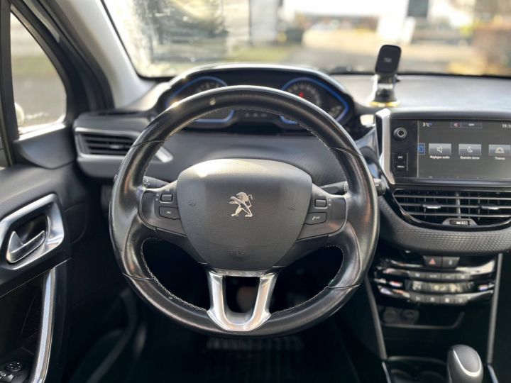 Peugeot 2008 1.2 PureTech 110ch Active GRIS - 12