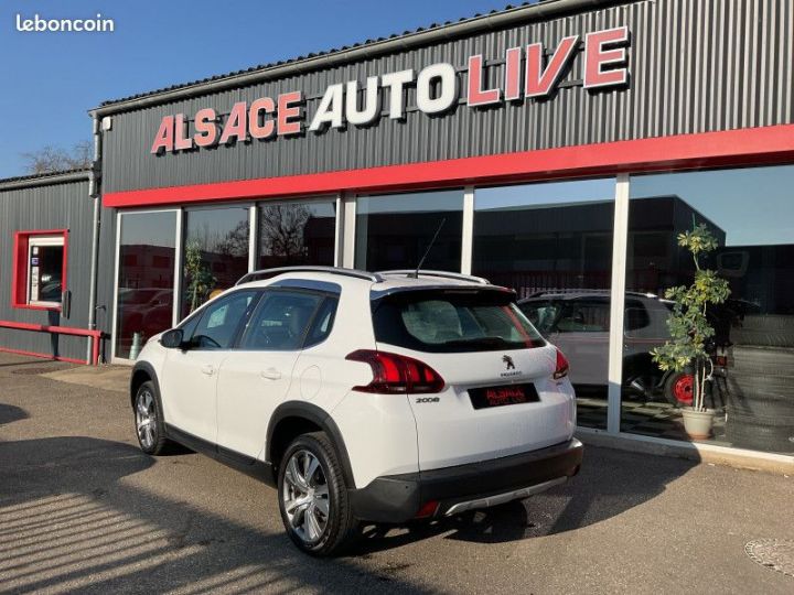 Peugeot 2008 1.2 PURETECH 110CH ALLURE S&S Blanc - 4