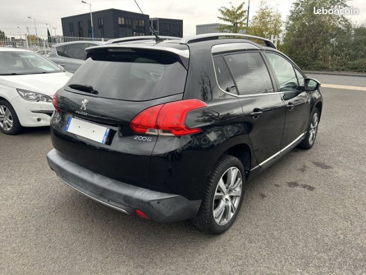 Peugeot 2008 1.2 PURETECH 110CH CROSSWAY S&S Noir - 3