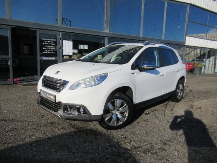 Peugeot 2008 1.2 PureTech 82ch BVM5 Style Blanche - 1