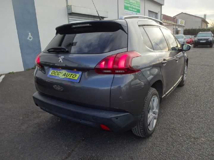 Peugeot 2008 1.6 BlueHDi 100ch Style Gris Métallisé - 6