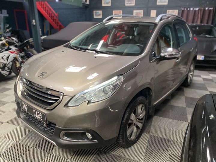 Peugeot 2008 1.6 VTI - 16V Allure Beige - 2