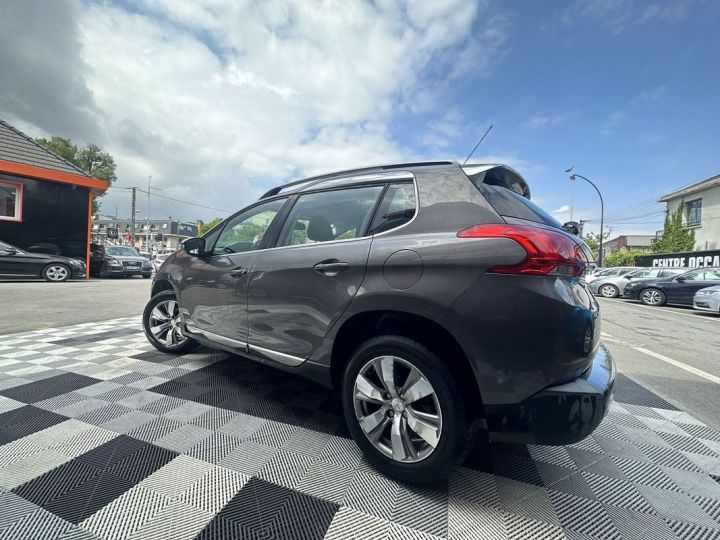 Peugeot 2008 1.6 VTI ALLURE Gris - 8