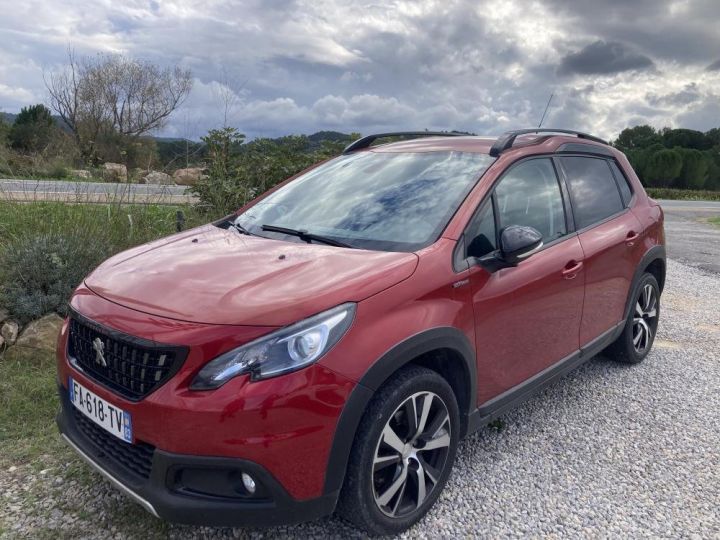 Peugeot 2008 - (2) 110 cv GT LINE Rouge - 1