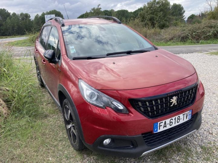 Peugeot 2008 - (2) 110 cv GT LINE Rouge - 3