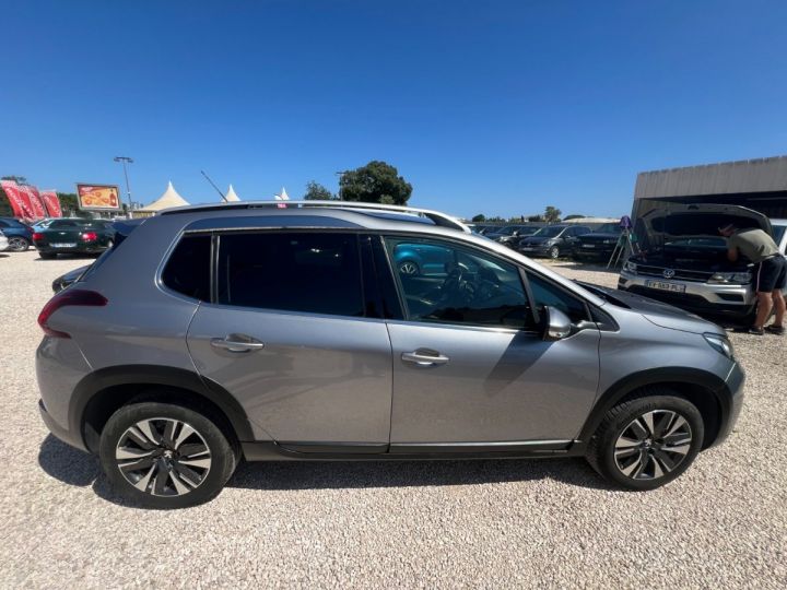 Peugeot 2008 BUSINESS 1.2 PTEC Allure Business Gris - 6