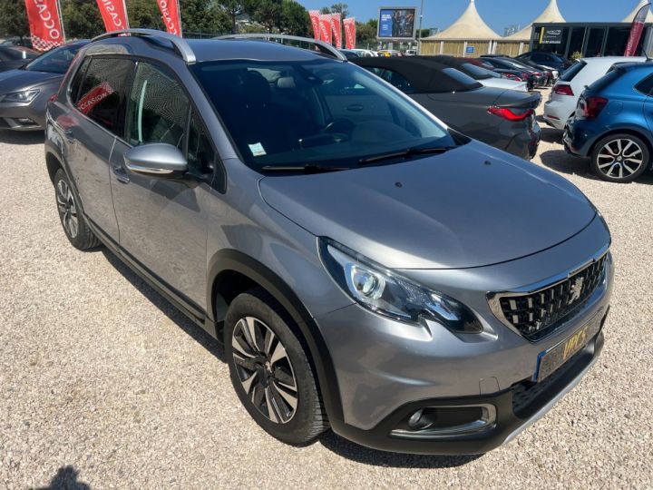 Peugeot 2008 BUSINESS 1.2 PTEC Allure Business Gris - 7