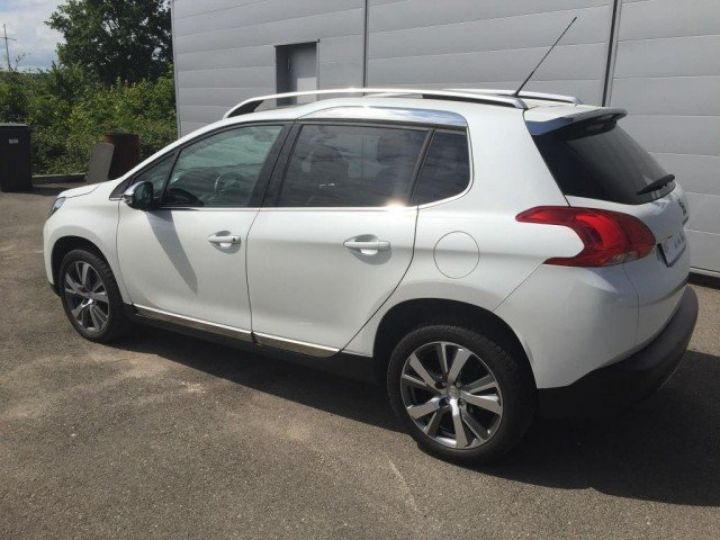 Peugeot 2008 E-HDI 115 FELINE TITANE     Diesel BLANC NACRE - 18