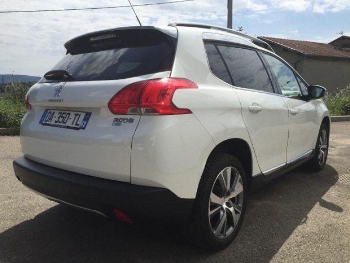 Peugeot 2008 E-HDI 115 FELINE TITANE     Diesel BLANC NACRE - 22