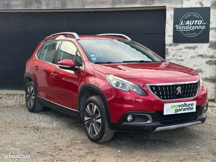 Peugeot 2008 PT 110 EAT6 Allure + Attelage Distribution neuve Pneus & freins neufs Rouge - 1