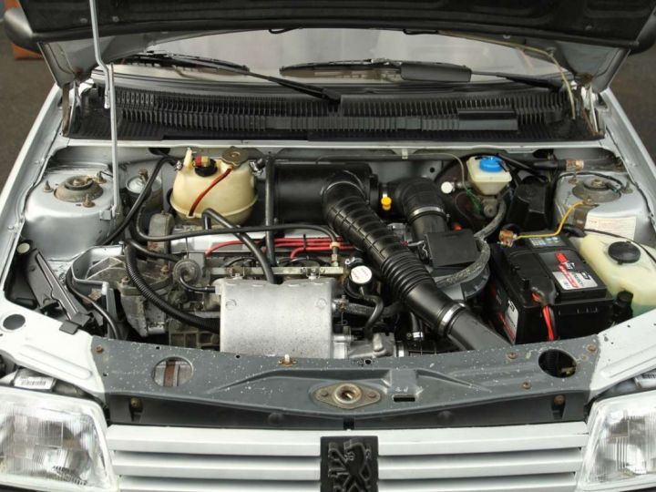 Peugeot 205 GTI 1.6 115hp Argent - 13