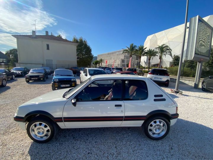 Peugeot 205 GTI Blanc - 5