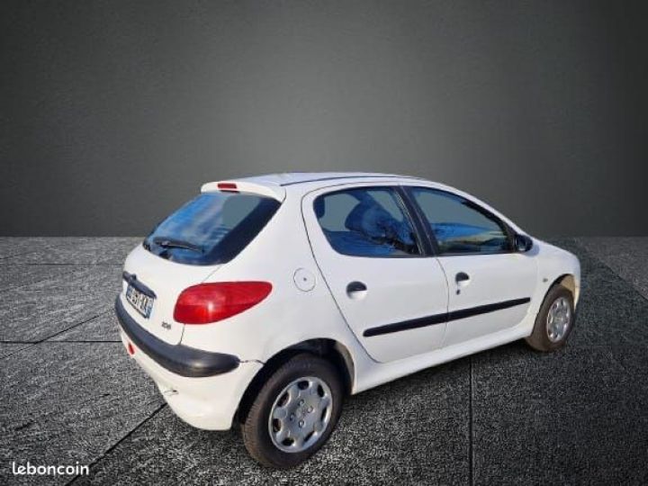 Peugeot 206 1.1 essence 60 cv 5 portes Blanc - 4