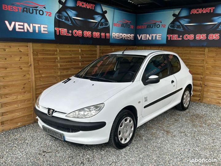 Peugeot 206 1.1i 60CH Pop Art Blanc - 1