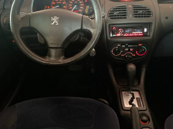 Peugeot 206 1.4 75Ch Essence Automatique Gris - 5